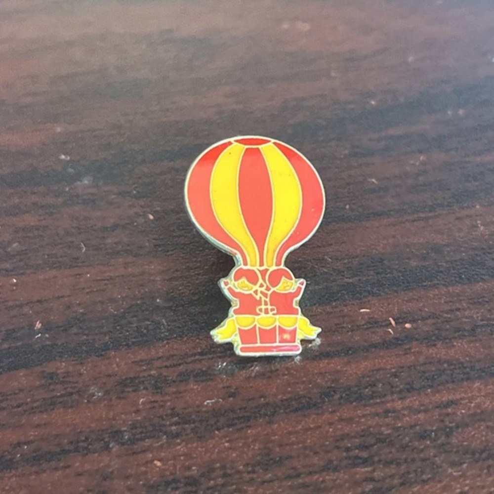 Hot Air Balloon Red & Yellow Lapel Hat Pin